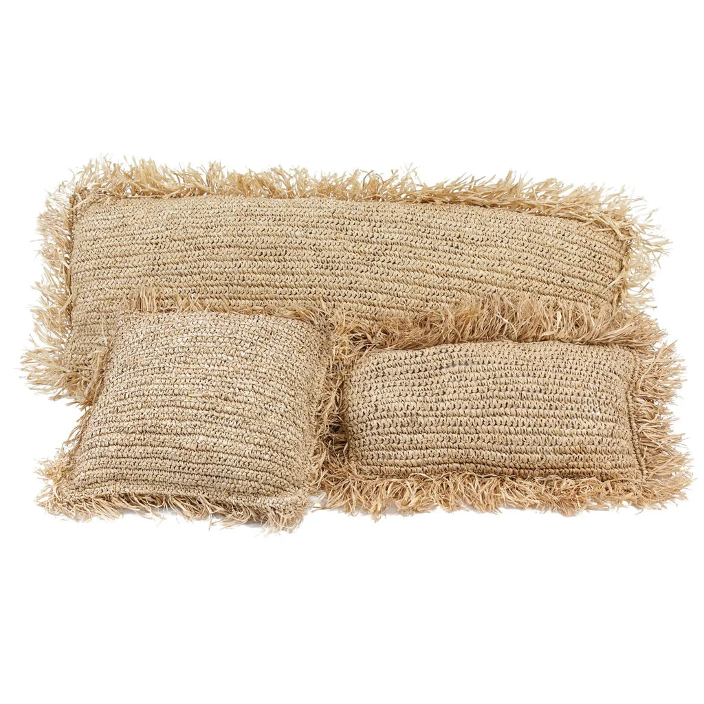 Trois housses de coussin rectangulaires en raphia naturel avec franges, 35x100 cm
