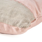 Housse de coussin rectangulaire en velours rose et lin greige texturé à volants