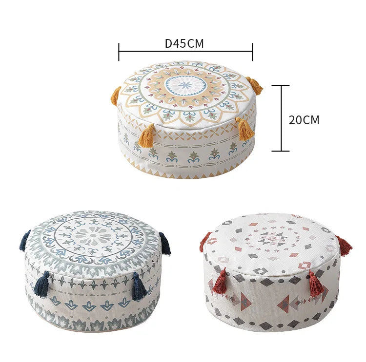 Illustration des dimensions de la housse de pouf rond (45 cm de diamètre, 20 cm de hauteur) avec différentes variantes de motifs.