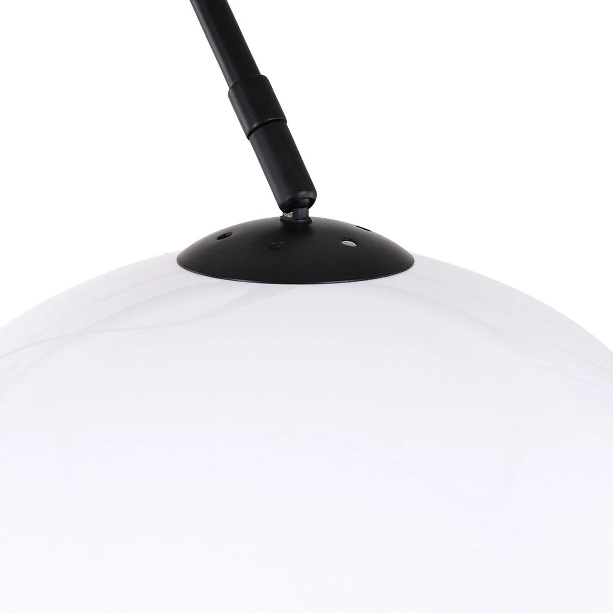 Suspension globe blanche avec bras noir réglable dans le style Lampadaire arc en métal noir abat-jour blanc hâmisphérique