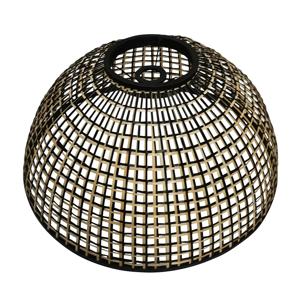 Abat-jour rotin ajouré naturel sur lampadaire arc métal noir H180 cm