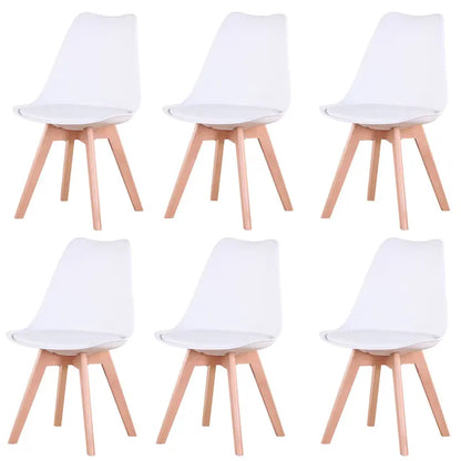 Lot de 6 chaises scandinaves blanches sur fond blanc