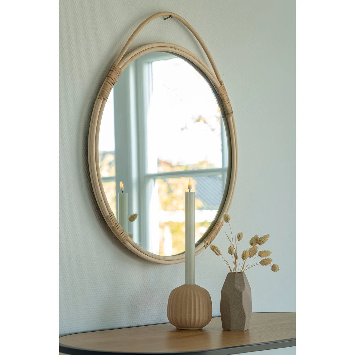 Miroir ovale en rotin naturel 50 cm à arche, ton naturel