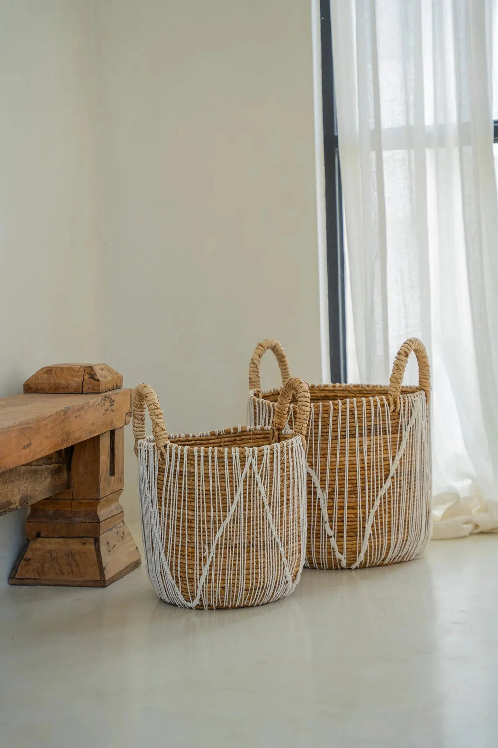 Panier en jonc de mer tressé & macramé avec poignées – H40 cm