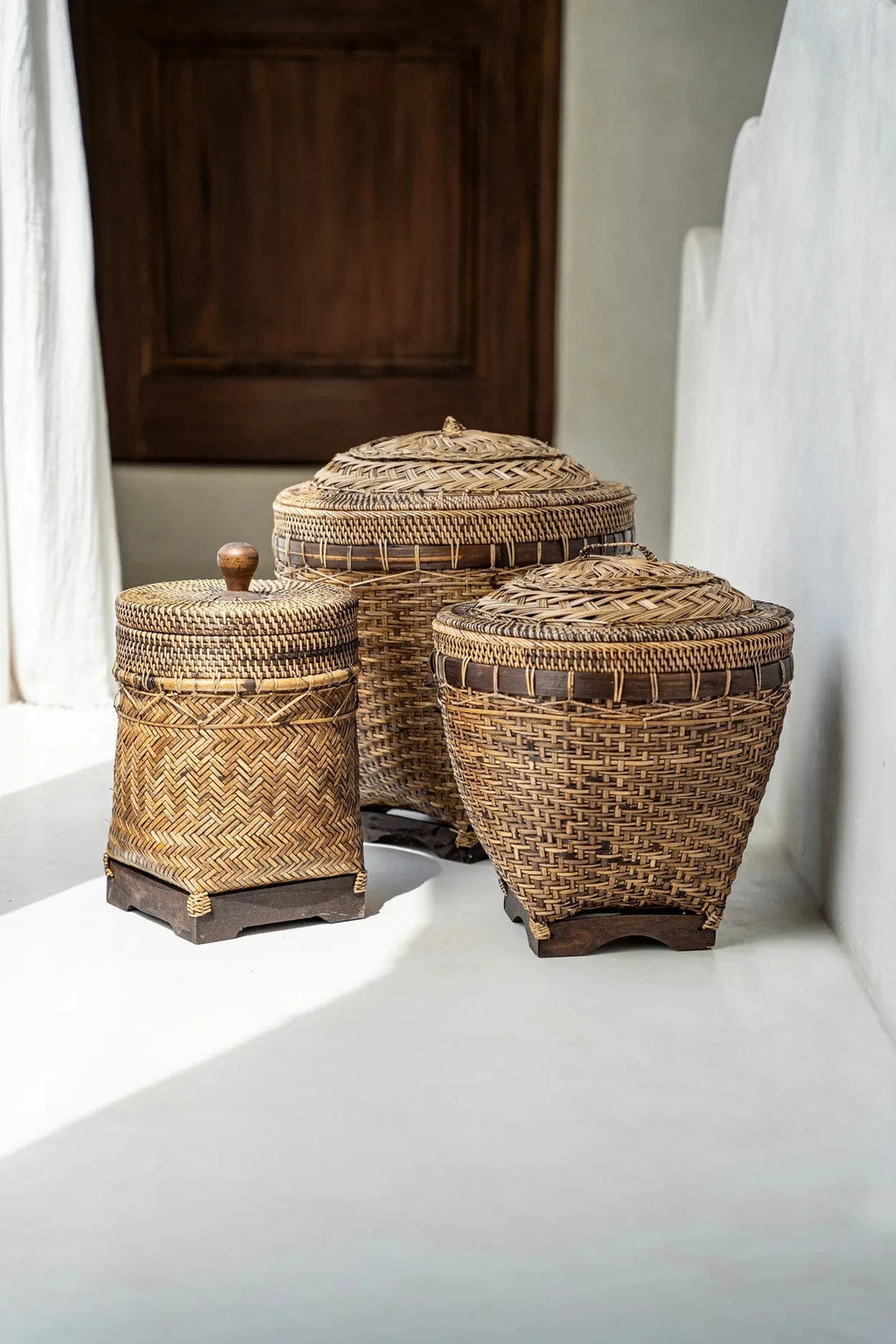 Panier de rangement ovale en rotin tressé naturel avec couvercle poignée – H40 cm