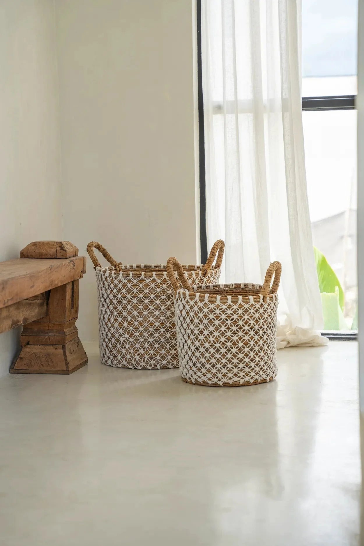 Panier de rangement en rotin naturel motif croisé avec poignées intégrées