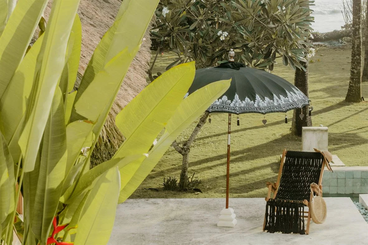 Parasol balinais noir 280 cm en tissu imperméable