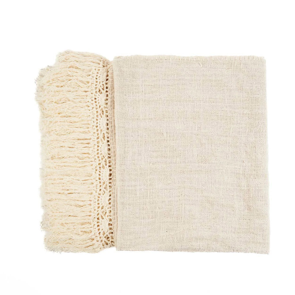 Plaid en coton beige avec franges et bordure macramé, 135x270 cm