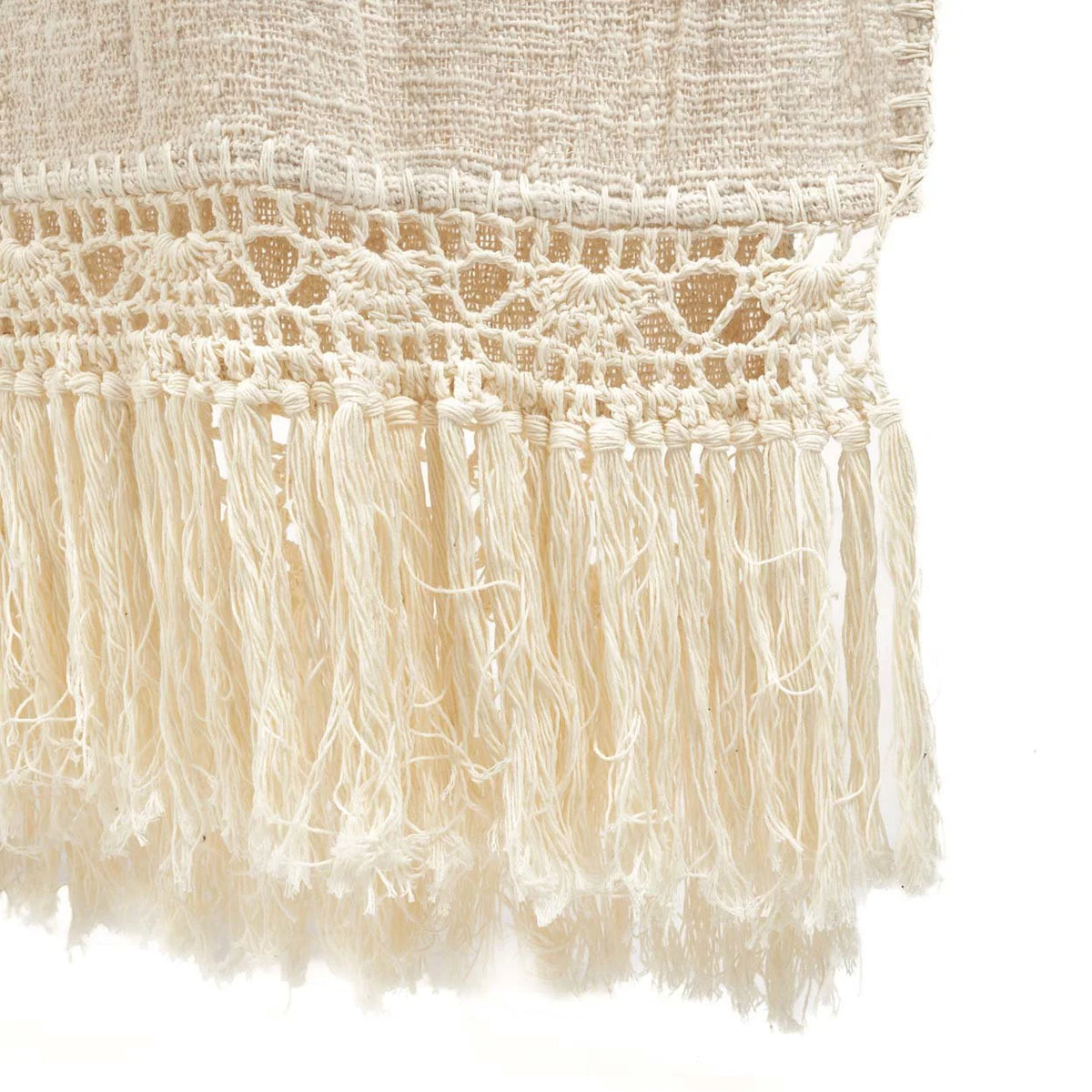 Textile en coton beige avec bordure en macramé à franges, 135x270 cm