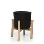 Pot en terre cuite noir sur socle en bois de teck, hauteur 36 cm
