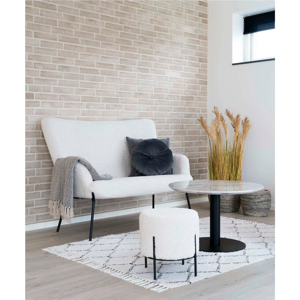 Pouf rond en tissu bouclé écru avec pieds métal noir, Ø35,5 cm