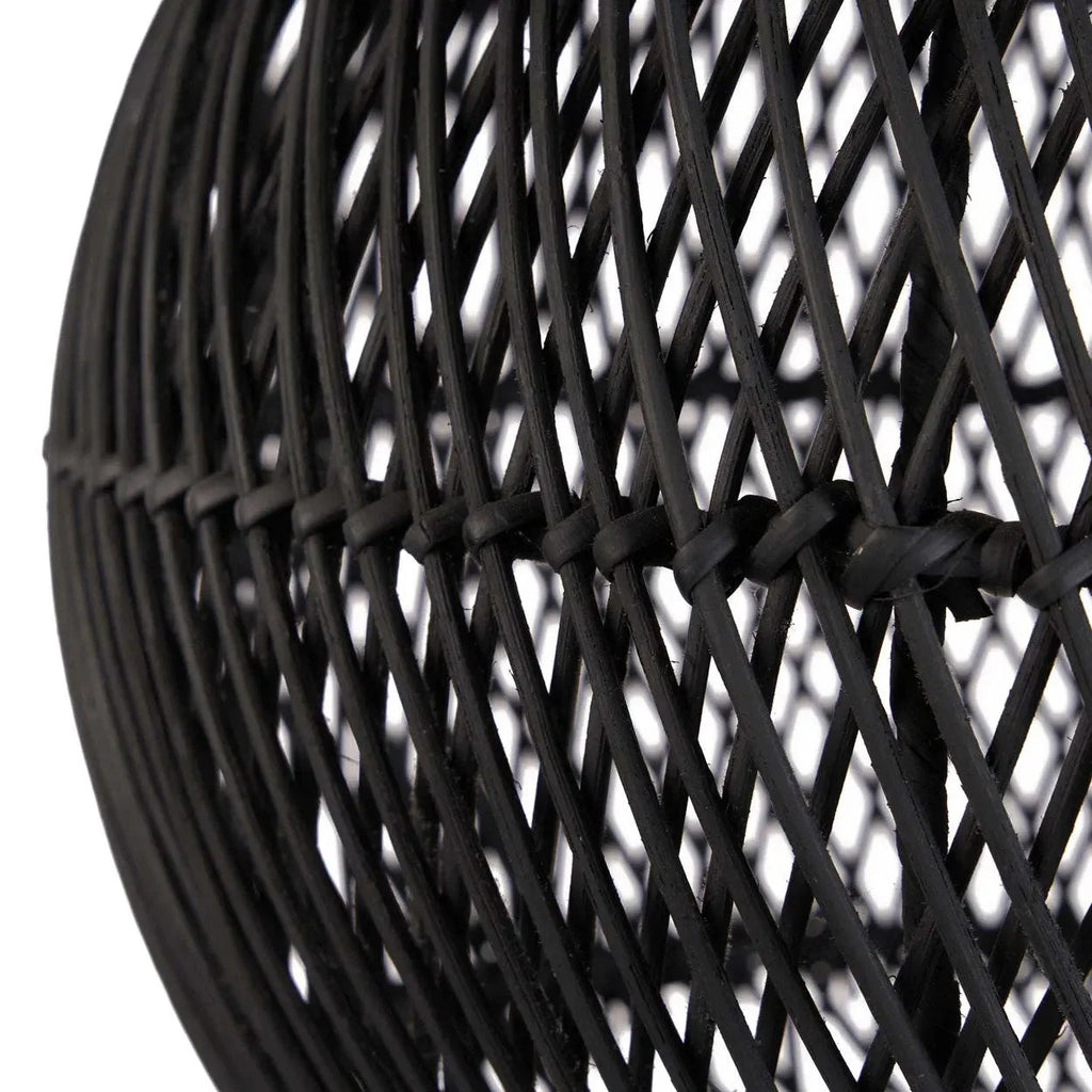 Suspension boule en rotin tressé noir ajouré – Ø30 cm