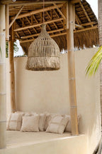 Suspension cloche en mendong tressé naturel Ø50 cm suspendue à bambou