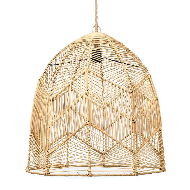 Grande suspension en forme de cloche en rotin naturel suspendue.