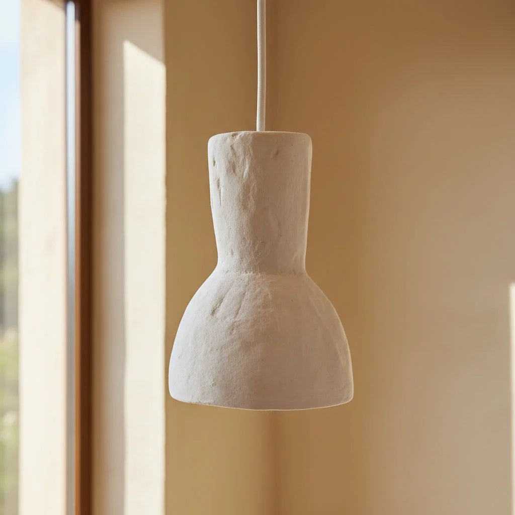 Suspension sablier plâtre blanc cassé texturé 15x21 cm vue avant