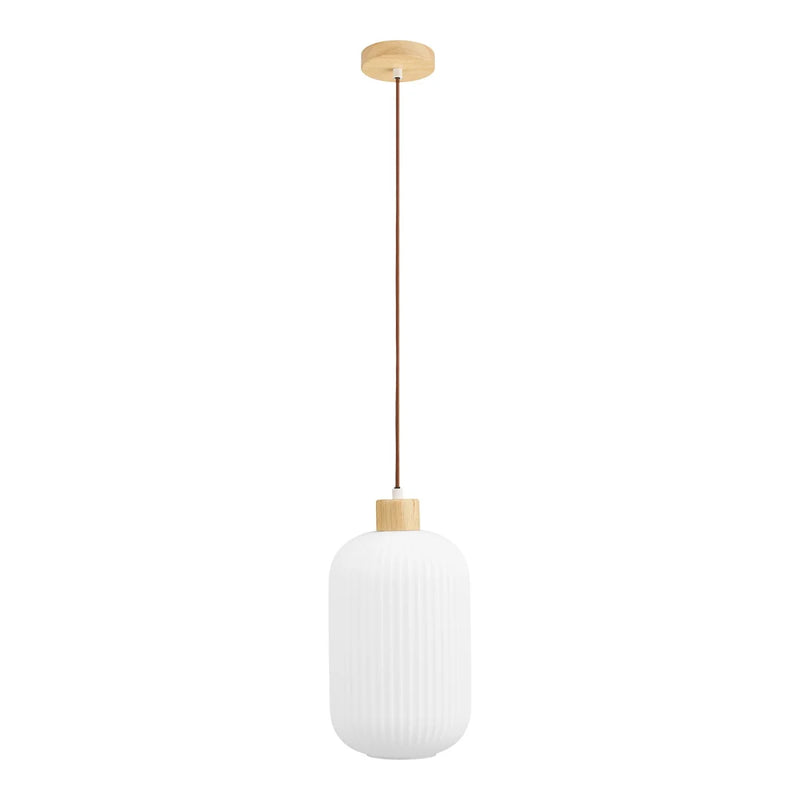 Suspension en verre opalin cannelé et bois clair – Ø20 cm