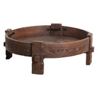 Plateau rond en bois recyclé brun sculpté, motifs géométriques, 73x73x25 cm