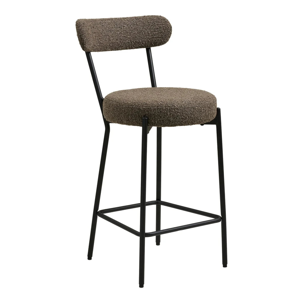 Tabouret de bar moderne en bouclé taupe avec dossier arrondi et pieds métal noir