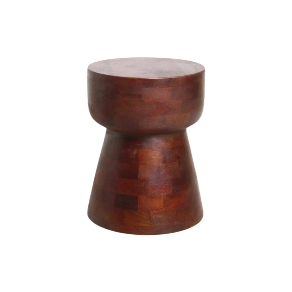 Tabouret sculpté en bois de manguier brun, forme sablier, H45 cm