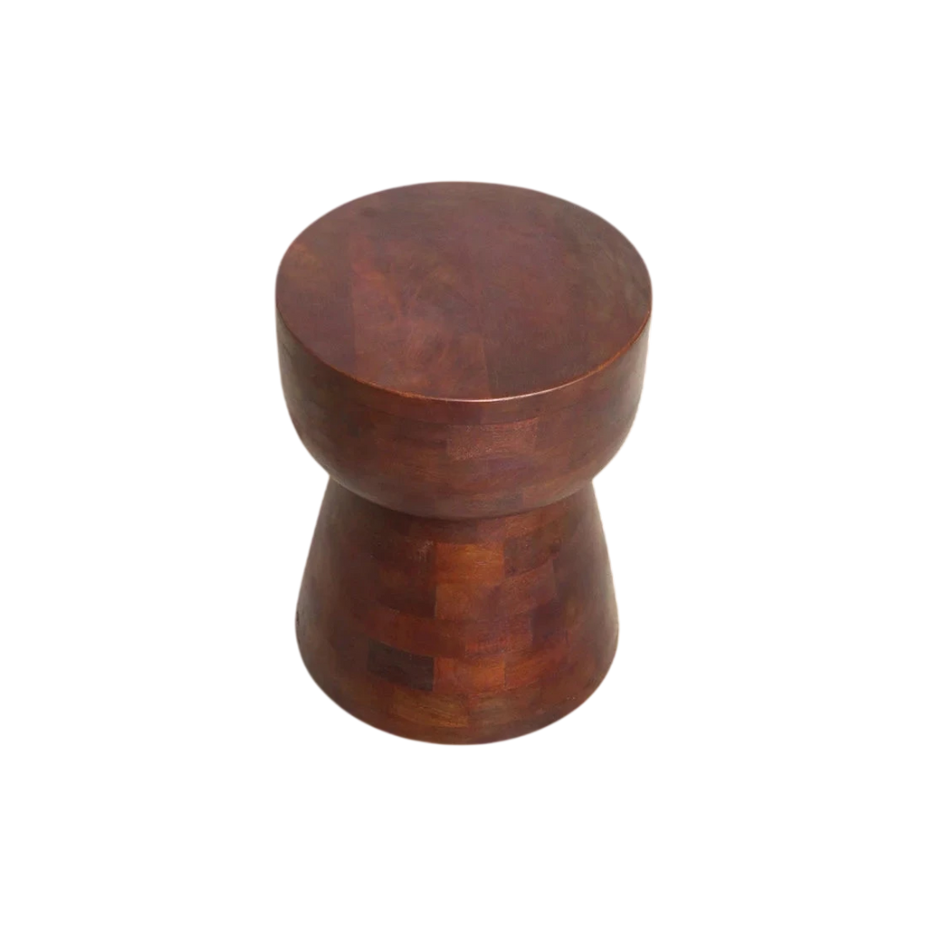 Tabouret sculpté en bois de manguier brun forme sablier H45 cm