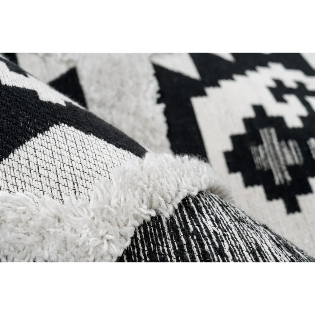 Tapis Ethnie 300 Grau noir et blanc avec motifs et franges blanches 120x170cm