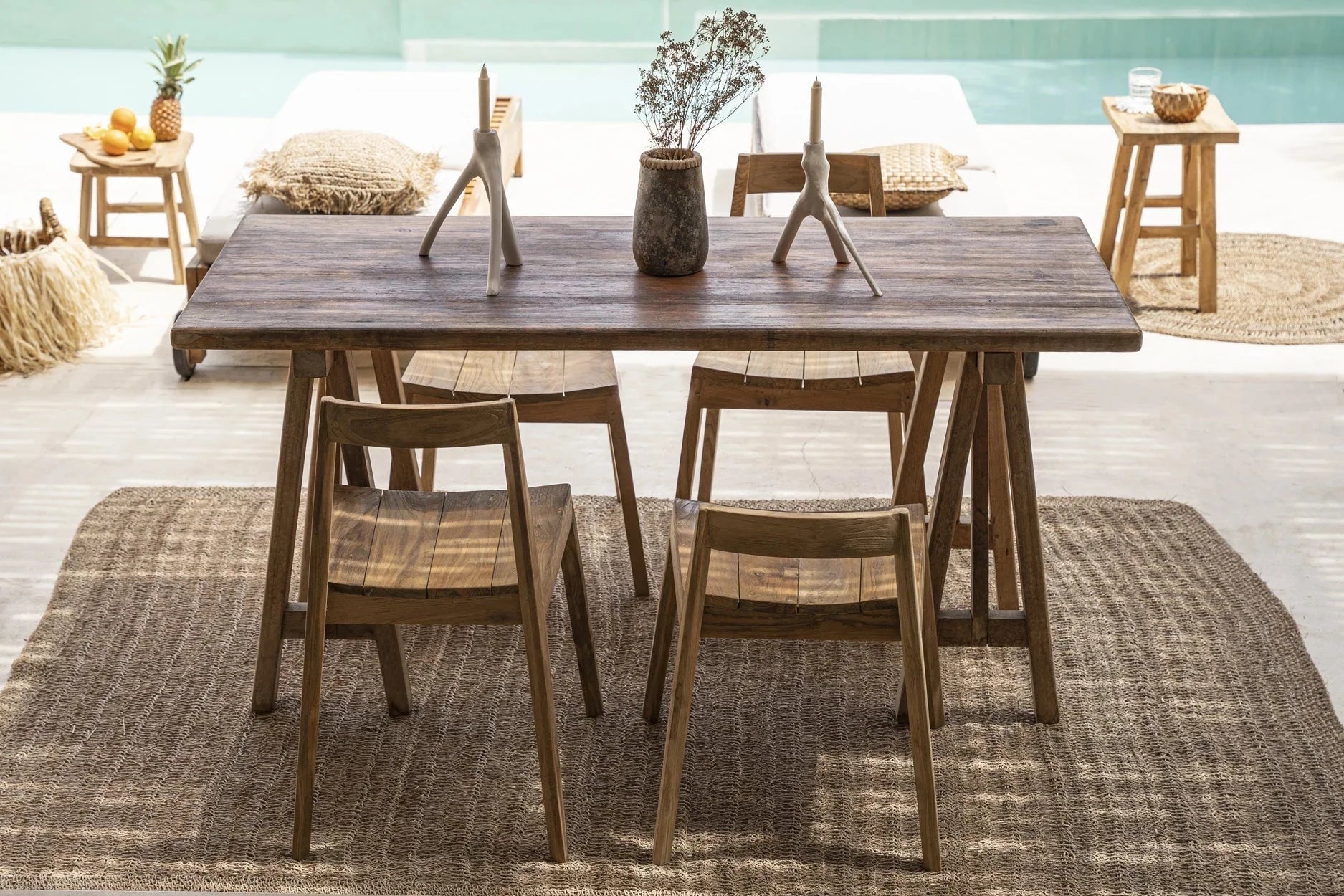 Table de salle à manger en bois avec ensemble de chaises, produit tapis en jonc de mer naturel 200x300 cm rectangulaire