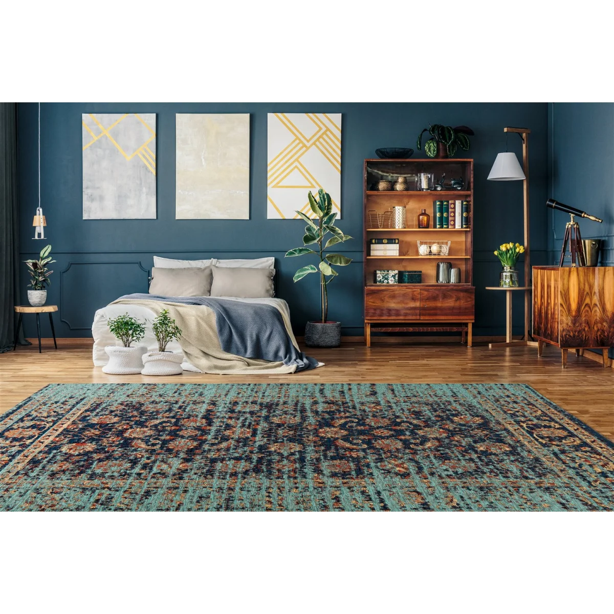 Tapis oriental rectangulaire à motif vieilli en teal, noir et orange