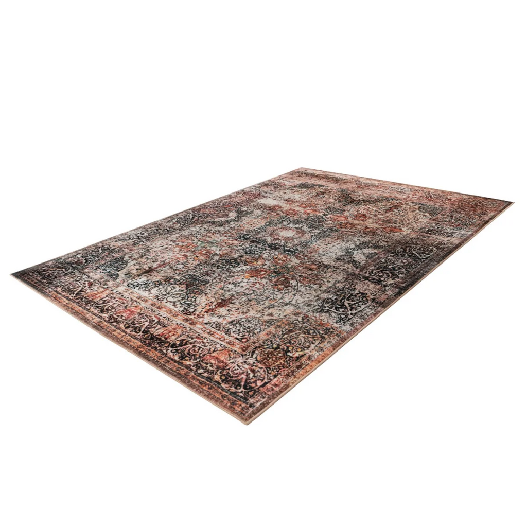 Tapis persan à poil court motif vieilli rouille et beige avec bord orné et motif distressé