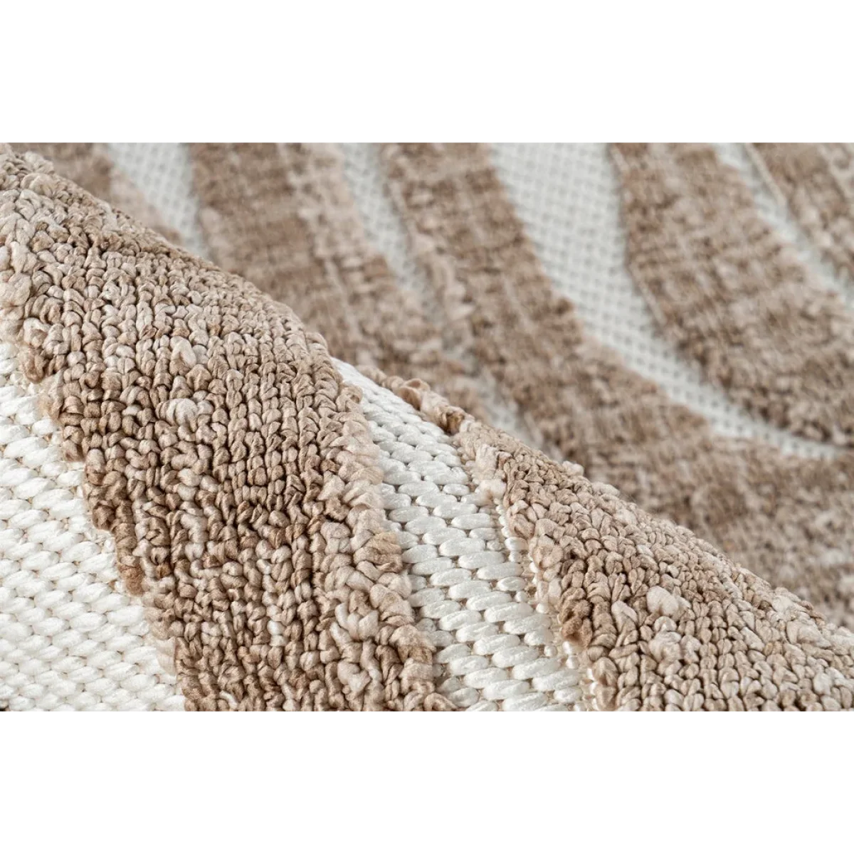 Tapis zébré beige et blanc en tissu texturé avec boucle, vue rapprochée 120x170 cm