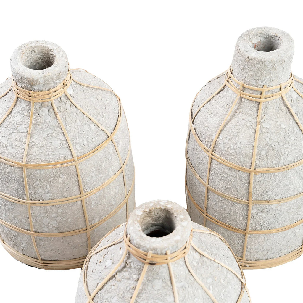 Vase ovale en terre cuite effet béton et rotin naturel – H23 cm