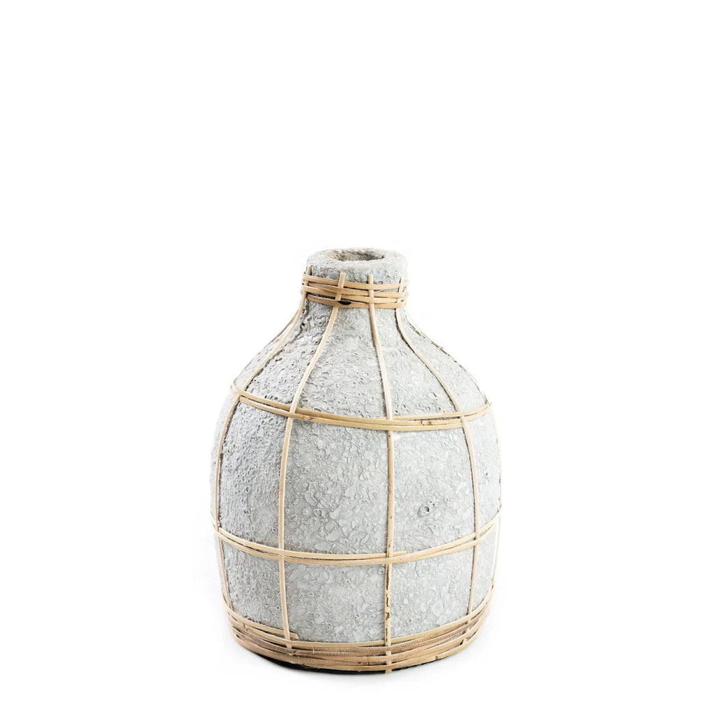 Vase rond en terre cuite et rotin 19 cm béton naturel